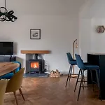 Crossriggs- Beautiful Detached Вилла *