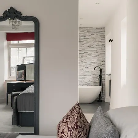 Crossriggs- Beautiful Detached Windermere