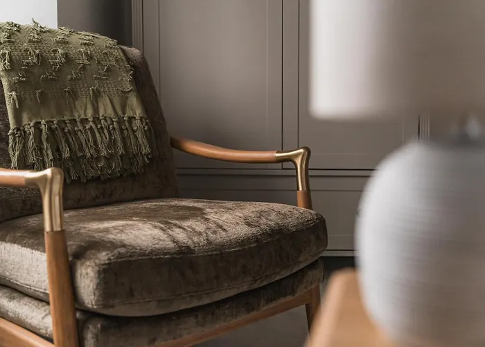 Villa Crossriggs- Beautiful Detached *