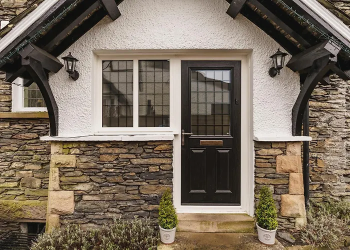 Crossriggs- Beautiful Detached Villa Windermere