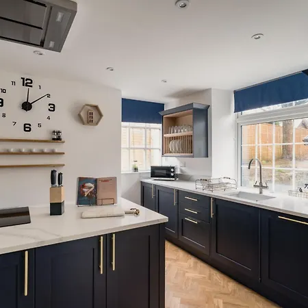 Vila Crossriggs- Beautiful Detached